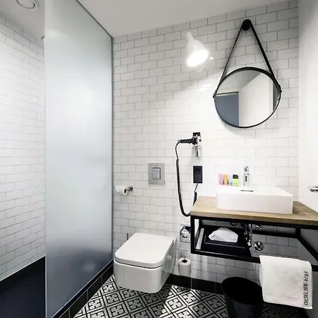 Pentahotel 4*