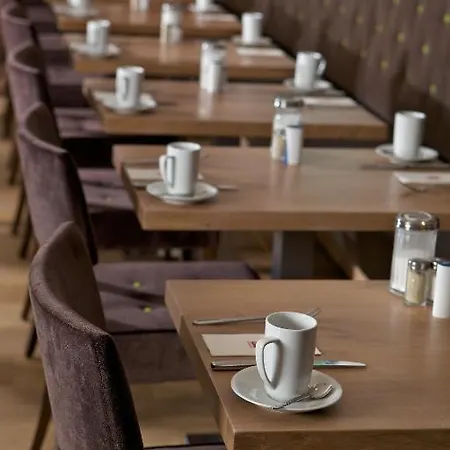Pentahotel Hotel
