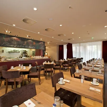 Pentahotel 4*
