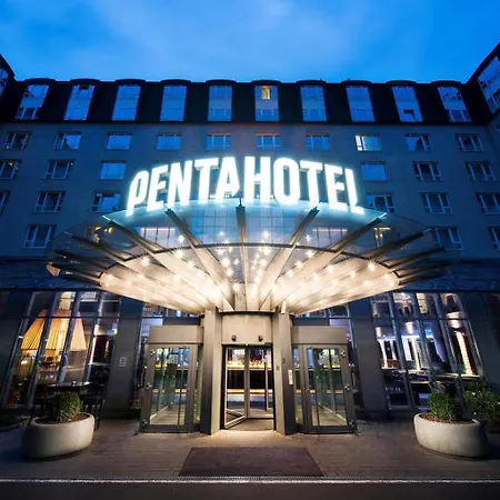 Pentahotel Hotel 4*